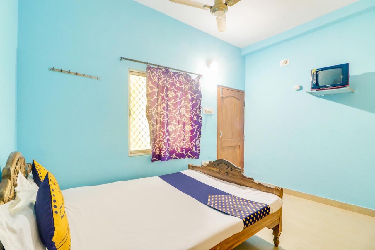 Spot On 68703 Delight Inn Пури Екстериор снимка