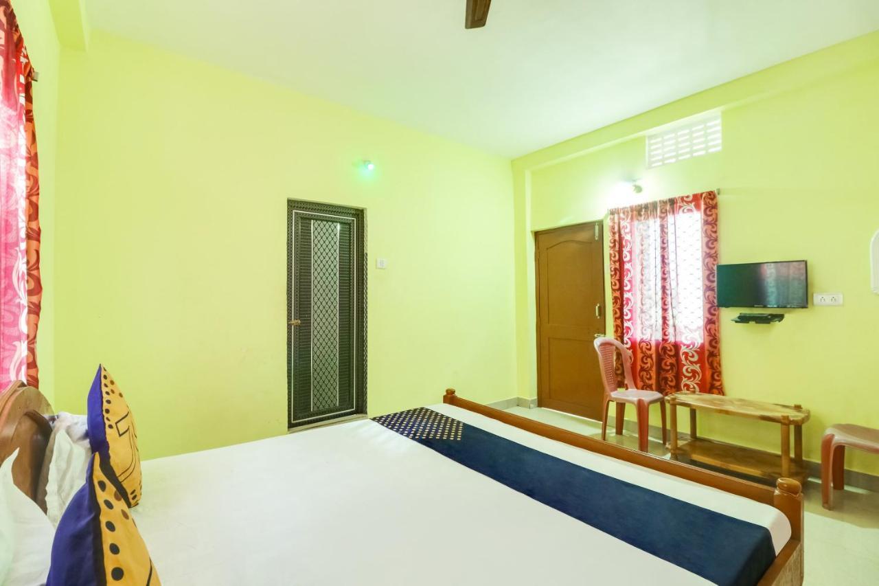 Spot On 68703 Delight Inn Пури Екстериор снимка